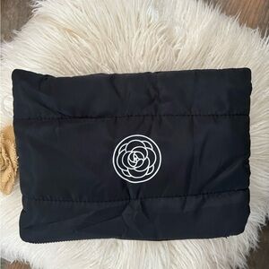 Makeup bag quilted/ travel